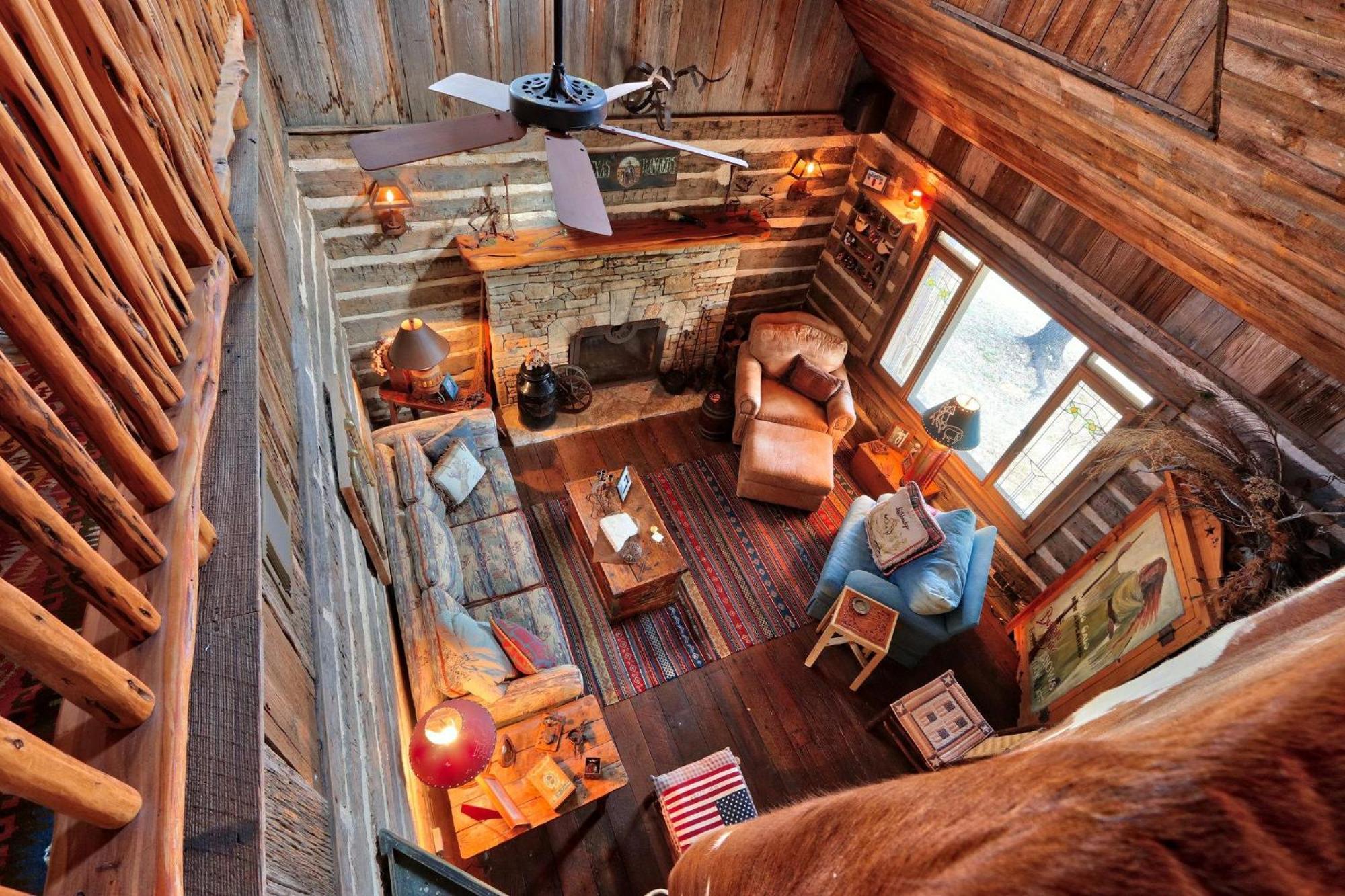 Log Cabin At Old Glory Ranch Wimberley Exteriör bild